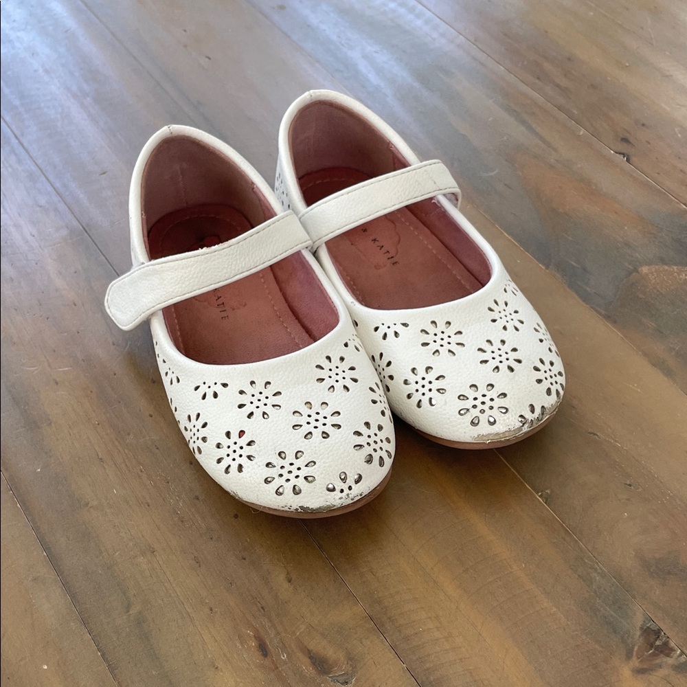 🌷5/$20🌷 Kelly & Katie Toddler Daisy Mary Jane Ballet Flat Shoes 9.5T